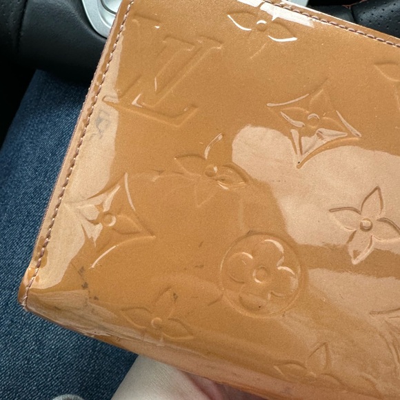 Louis Vuitton Vernis Zippy Wallet - Picture 6 of 13